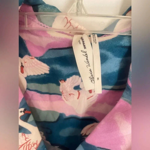 NWOT Olivia Wendel for Anthropologie Swan Flannel Sleep Top - Picture 10 of 14